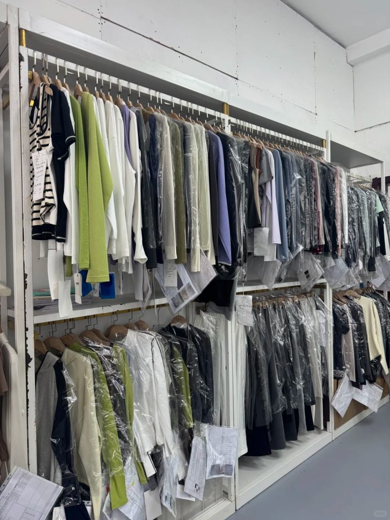 low MOQ clothing manufacturer China